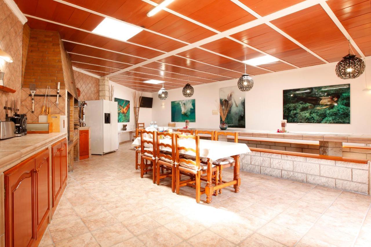 Villablanca San Rafael De Sa Creu Exterior foto